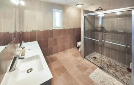 Location Maison 8 personnes à Montblanc - Photo 27