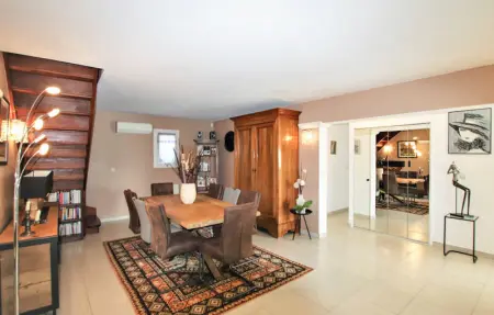 Location Maison 6 personnes à Châteaurenard - Photo 3