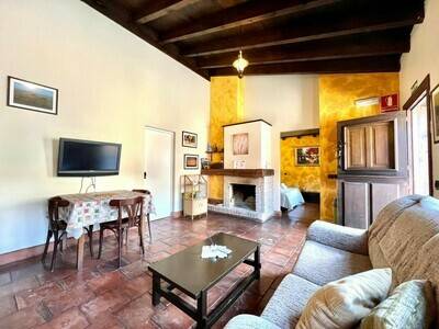 Nice apartment N with FreeWifi,fireplace, terraza, Appartement 3 personnes à Lena 963062