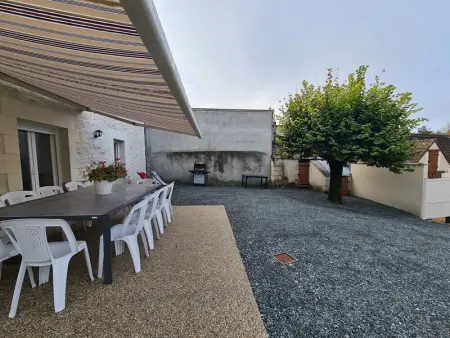 Gîte spacieux près du zoo de Beauval avec cour privative, terrasse, et équipements complets - Photo 4