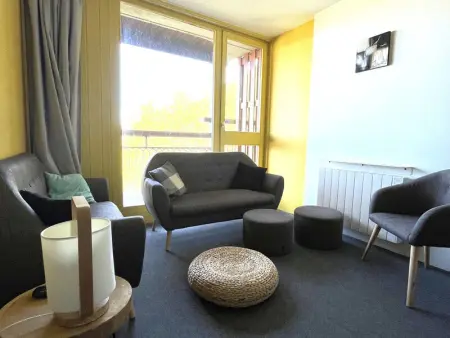 Appartement rénové 3 pièces avec balcons, WIFI, proche centre station - Photo 3