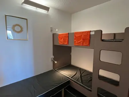 Appartement rénové 3 pièces avec balcons, WIFI, proche centre station - Photo 10