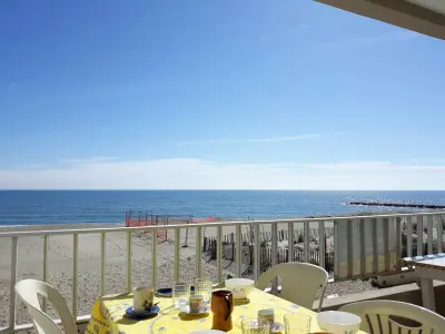 Appartement à Saint Cyprien, T2 Cabine avec accès direct plage, proche commerces, animaux admis, parking privé - L900799