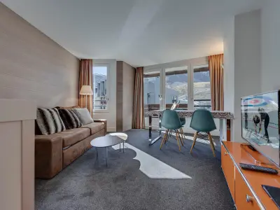 Appartement à Tignes, Appartement familial au pied des pistes avec balcon et services inclus à Tignes Val Claret - L900966