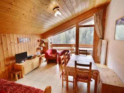 Appartement à Morzine, Charmant studio avec cabines, proche navettes, balcon, parking, bienvenue à Morzine - L969124