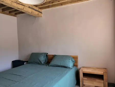 Maison moderne et chaleureuse au cœur du village avec mezzanine et poêle à bois - Photo 9