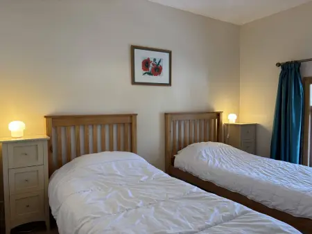 Maison spacieuse et fonctionnelle - 5 chambres, terrasse, parking privé - Photo 9