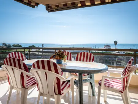 Appartement à Torredembarra, AT126 Les Dunes: Apartamento con piscina a 300 m de la playa - L901258