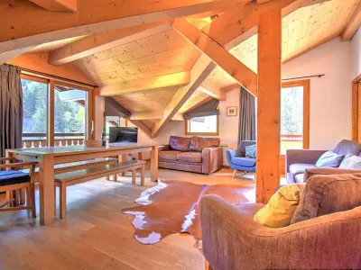 Appartement à Morzine, Bel Appartement Spacieux à Morzine - 8 Personnes, 90m², Accès Direct aux Pistes et Téléphérique - L901351