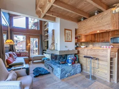 Appartement à Val d'Isère, Appartement élégant avec cheminée et balcon, aux pieds des pistes et au cœur de Val-d'Isère - L951764