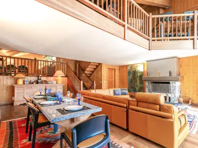 Appartement à Val d'Isère, Chalet de luxe avec sauna, cheminée et WiFi à Val-d'Isère - L951770