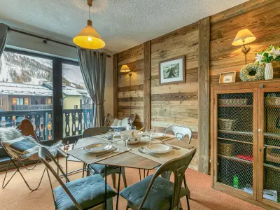 Appartement à Val d'Isère, Appartement soigné à Val-d'Isère avec Wifi, parking couvert, à 10 min des pistes, navette gratuite. - L964841