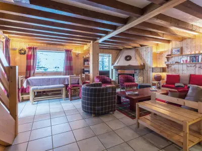 Chalet à Val d'Isère, Chalet rustique chaleureux avec cheminée à Val-d'Isère - L856931