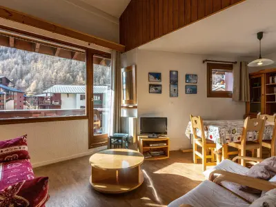 Appartement à Val d'Isère, Charmant studio avec cabine et mezzanine à Val-d'Isère, WIFI, balcon sud, 6 pers. - N°951817