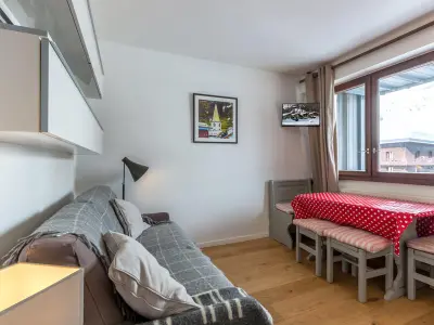 Appartement à Val d'Isère, Studio Coquet 4 Pers, Wi-Fi, Proche Pistes et Village, Calme - L975753