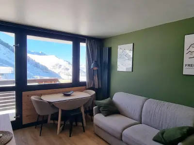 Appartement à Plagne Aime 2000, Studio rénové avec coin cabine, pied des pistes, balcon - 4 pers, 2 étoiles, 4 cristaux - L956835