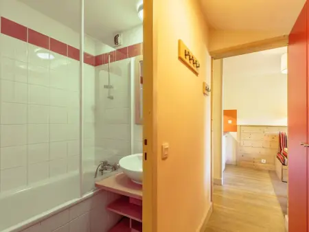 Appartement lumineux avec balcon, Wi-Fi & piscine chauffée à Plagne 1800 - Photo 5