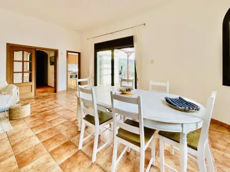 Maison zen avec piscine privée et jardin à Santa Cristina d'Aro - Photo 8