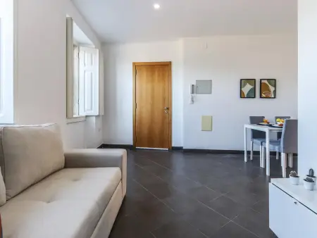 Superbe T1 à Lisbonne avec cuisine équipée, TV câblée, proche du centre et Campo de Ourique - Photo 4