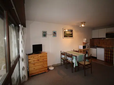 Studio cabine spacieux à 250m des pistes, 4 couchages, parking gratuit - Auris en Oisans - Photo 2