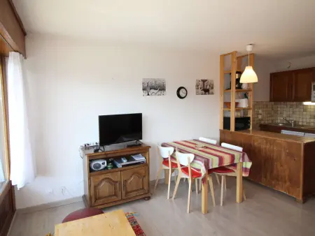 Studio cabine 4 pers au pied des pistes avec balcon - Auris en Oisans - Photo 2