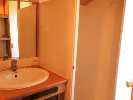 Chalet familial au camping avec piscine naturelle - Photo 6