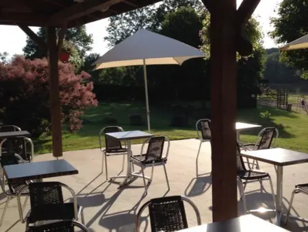 Chalet familial au camping avec piscine naturelle - Photo 15