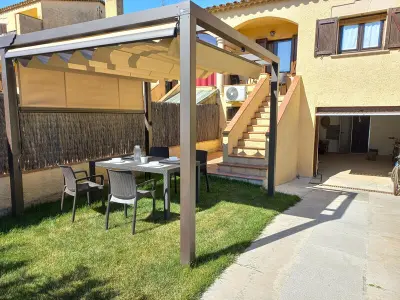 Maison à Sant Pere Pescador, Maison cosy avec clim, barbecue, wifi et parking - à 500m de la plage - L857756