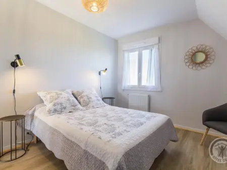 Grande maison avec vue sur l'étang et la mer, proche du Phare, jardin et terrasses, parking - Photo 3