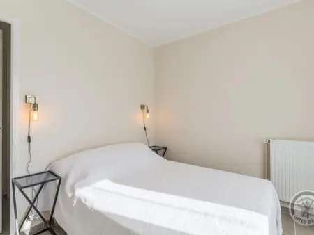 Grande maison avec vue sur l'étang et la mer, proche du Phare, jardin et terrasses, parking - Photo 7