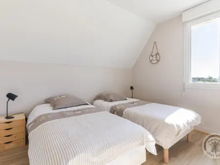 Grande maison avec vue sur l'étang et la mer, proche du Phare, jardin et terrasses, parking - Photo 12