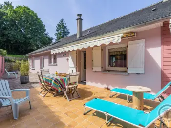 Gite à Gonneville Le Theil,Maison spacieuse avec terrasses, cheminée, jardin clos et parking, proche de Barfleur et Cherbourg FR-1-362-941 N°857887