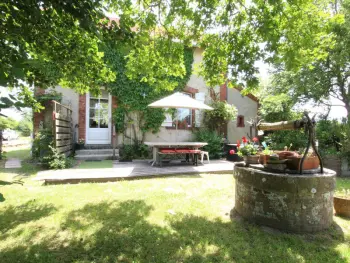 Gite à Saint Jean de la Rivière,Maison typique avec jardin clos, proche plage et golf FR-1-362-999 N°857914