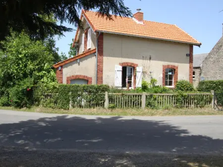 Maison typique avec jardin clos au cœur du Cotentin - Photo 1