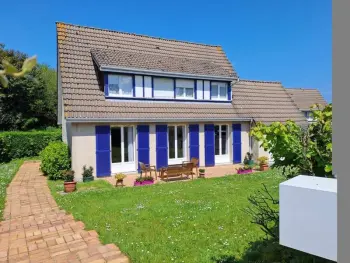 Gite à Saint Valery en Caux,Maison familiale avec jardin, proche plage & port, tout confort: TV, Wi-Fi, barbecue, parking privé FR-1-441-755 N°857917