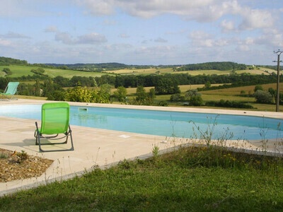 La petite grange St Cybard, Gite 4 personnes à Montmoreau FR-1-653-224