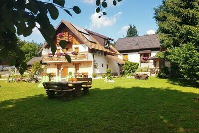Green Valley Guesthouse 4-bed room with breakfast 4 person, Appartement 4 personnes à Plitvicka Jezera HR-53231-1303