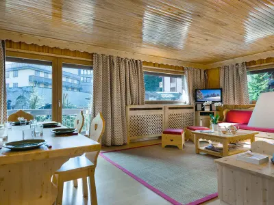 Appartement à Courchevel 1850, Grand appart familial 3 pièces près centre et pistes avec wifi - L973584