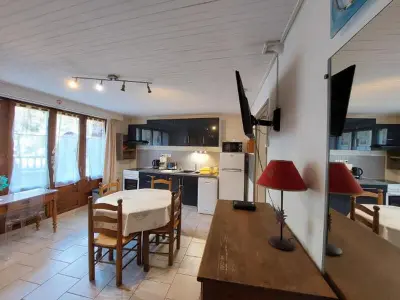 Appartement à Brides les Bains, Charmant T2 à Brides-les-Bains avec terrasse et animaux admis - L902267