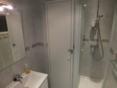 Bel appartement rénové pour 4 pers. avec parking privé à Roses - Photo 11