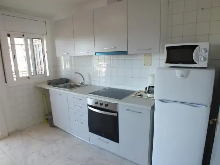 Bel appartement rénové pour 4 pers. avec parking privé à Roses - Photo 13