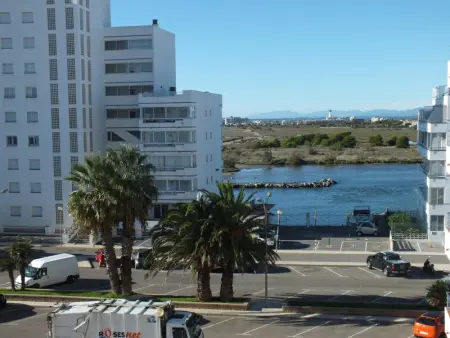 Appartement en bord de mer avec piscine, terrasse et TV TNT, idéal pour 4 personnes - Photo 2