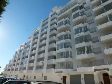 Appartement en bord de mer avec piscine, terrasse et TV TNT, idéal pour 4 personnes - Photo 3