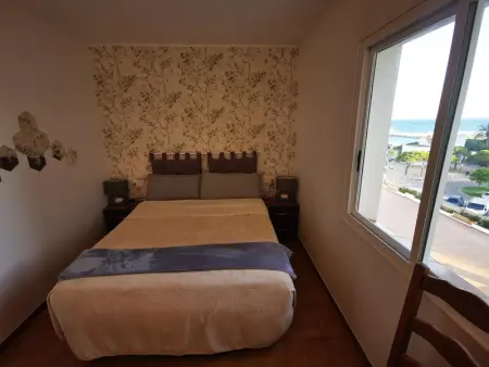 Appartement en bord de mer avec piscine, terrasse et TV TNT, idéal pour 4 personnes - Photo 12