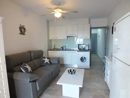 Appartement cosy à 50m de la plage avec climatisation et TV, 2/4 personnes - Photo 2