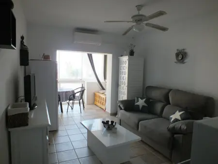 Appartement cosy à 50m de la plage avec climatisation et TV, 2/4 personnes - Photo 3