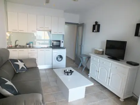 Appartement cosy à 50m de la plage avec climatisation et TV, 2/4 personnes - Photo 8