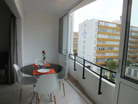 Appartement confort, 50m plage, 4 pers, terrasse, TV, lave-linge - Photo 3