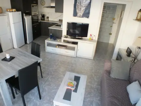 Appart 1ch, clim optionnelle, piscine, jardin - Roses - Photo 6