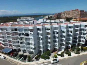 Apartamento en Roses,Appartement pour 6 - Terrasse - Proche Plage et Commerces ES-204-7 N°902614